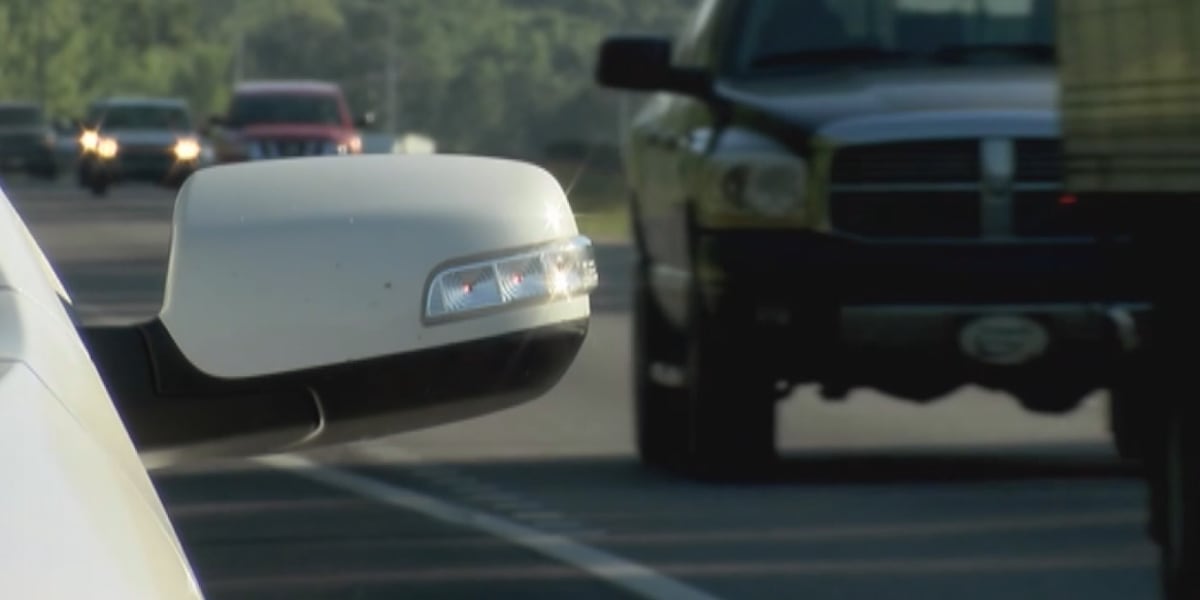 Wisconsin expands Move Over law to include disabled vehicles