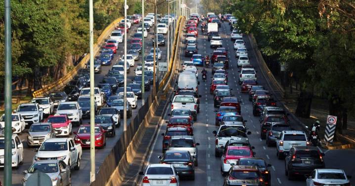 Hoy No Circula 3 de diciembre 2025: autos que no pueden salir en CDMX y Edomex este miércoles