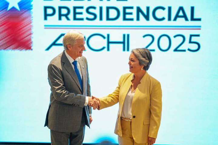Debate presidencial Anatel 2025, en vivo | Jeannette Jara y José Antonio Kast se enfrentan en su último ‘cara a cara’