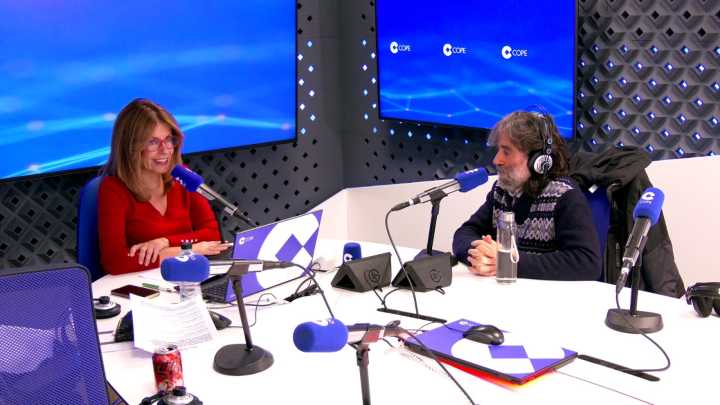 Teo, el cura que recorre 50.000 kilómetros al año para acompañar a 43 municipios de Zamora: "La vida en los pueblos no es rentable"