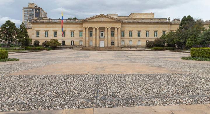 Directora del DAPRE se va por presuntas diferencias con Gustavo Petro y denuncia ataque a casa de sus padres