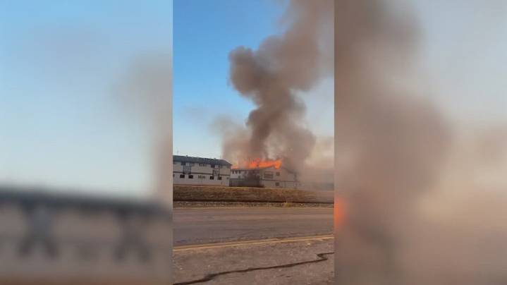 Universal City fire displaces families; residents seek aid amid losses