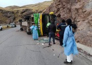 Vía Arequipa-Cusco: siete muertos y más de veinte heridos deja la volcadura de un bus interprovincial