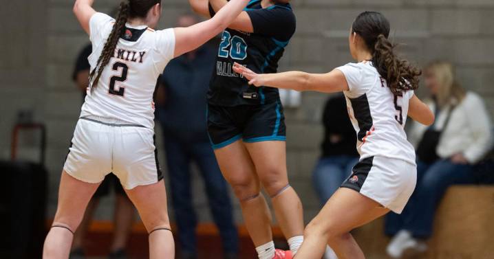 Santa Ynez girls basketball takes down Pioneer Valley