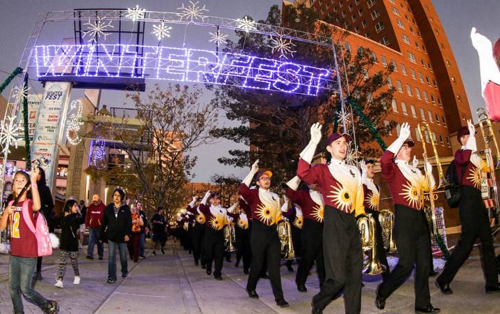 Organiza Consulado de México posada navideña en el Winter Fest
