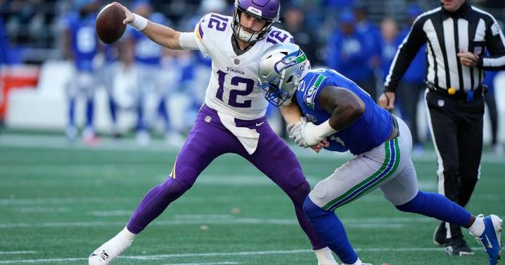 Rookie QB Brosmer humbled by Seahawks as Vikings' offensive struggles persist