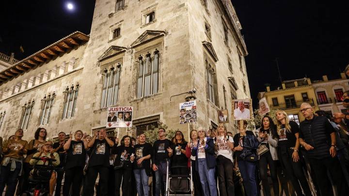 Las víctimas de la dana no se reunirán con Pérez Llorca mientras no exija el acta a Mazón