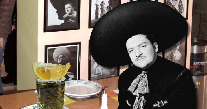 ‘Aquí se ponía a componer’: Así es Salón París, cantina con 91 años a la que iba José Alfredo Jiménez