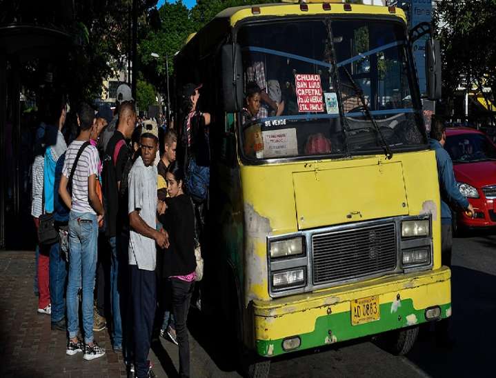 Gremio de transporte exigen ajuste anclado al dólar