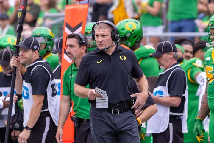 Oregon defensive coordinator Tosh Lupoi to become Cal’s head coach, per reports