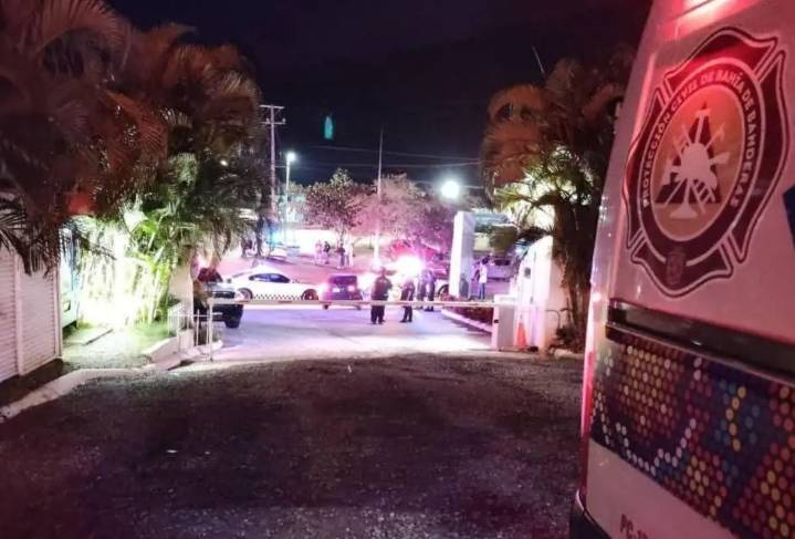 Autoridades investigan agresión a balazos contra dos hombres y una mujer en Punta de Mita
