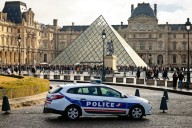 Robo en el Museo de Louvre: Por 30 segundos, policía no logró impedir la fuga de los ladrones