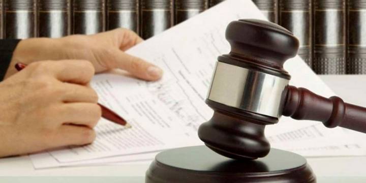 La litigiosidad laboral alcanzó un récord histórico: casi 132.000 juicios en un año, según un informe sobre riesgos del trabajo