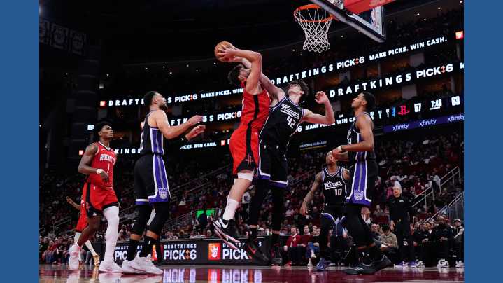 Sengun, Durant lead Rockets to 121-95 victory over the Kings
