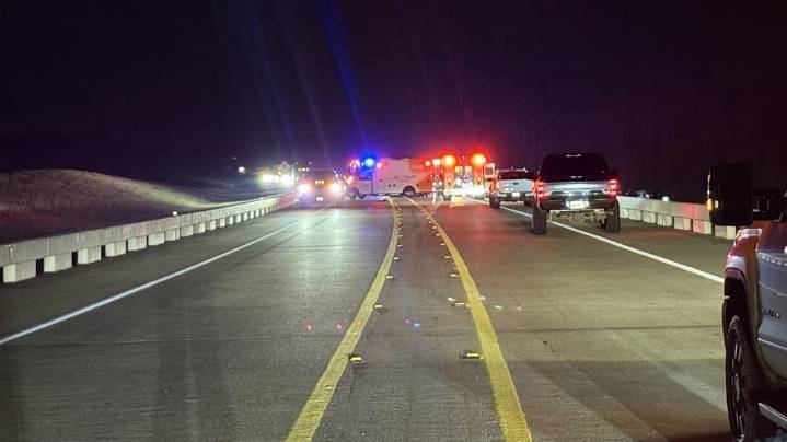 Adult, child severely injured after crash on Toll 49 in Smith County