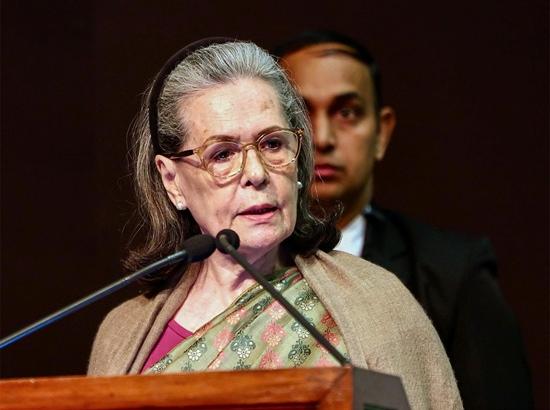 "Young children, elderly suffering": Sonia Gandhi asks Centre to take action to curb air pollution Photo Source: ANI [ FULL VIEW ]