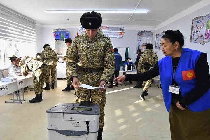 Kyrgyzstan opens parliament polls early
