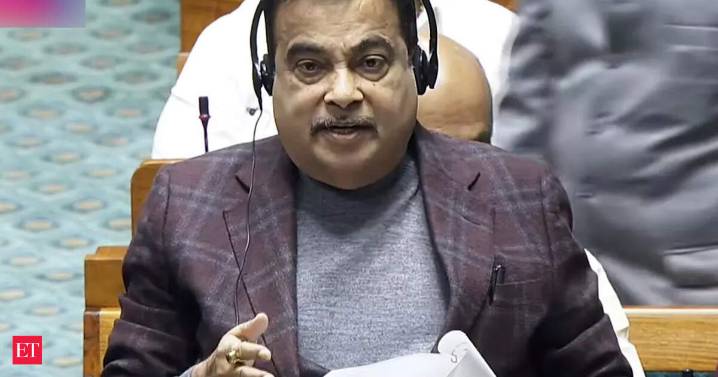 Lok Sabha: Gadkari backs blended petrol
