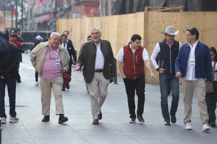 ¿Dónde se sentaron los acompañantes de Sheinbaum?