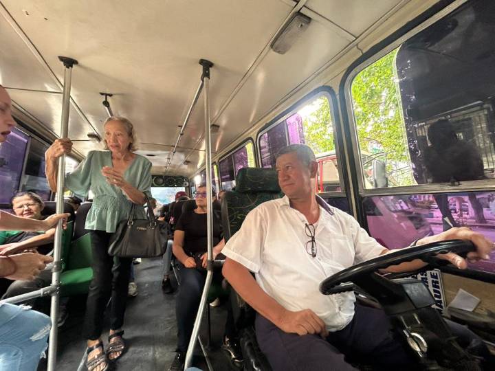 De Este a Oeste: La odisea diaria de los pasajeros de Ruta en Barquisimeto