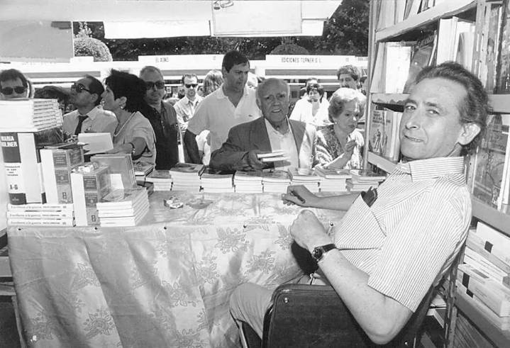 Muere Alfonso Ussía, el novelista 'aristopopular' contra la España de los nuevos ricos