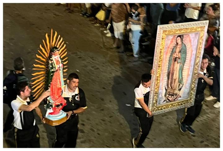 Luz del Tepeyac llegó a Puerto Vallarta; Antorchistas recibidos con aplausos