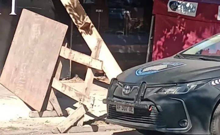 Tragedia en Villa Devoto: una joven de 20 años murió aplastada por un andamio que cayó de una obra en construcción