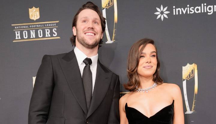 Hailee Steinfeld está embarazada de su primer hijo con Josh Allen