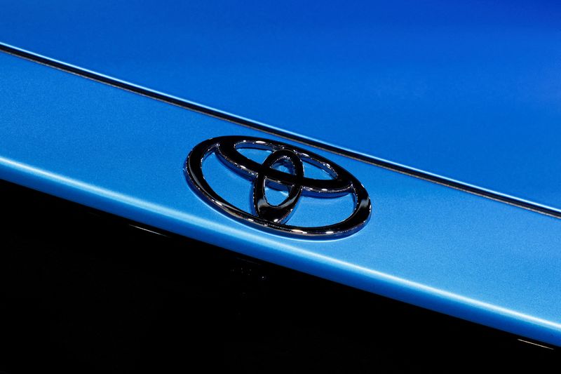 Elliott heaps pressure on Toyota with 5% stake in group firm slated for buyout