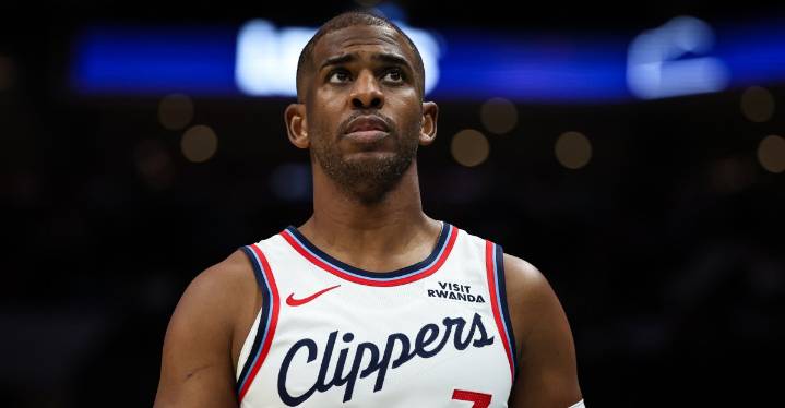 Clippers Cut Chris Paul in Sudden, Mysterious Fashion