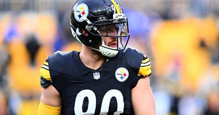 Steelers' T.J. Watt hospitalized with lung issue