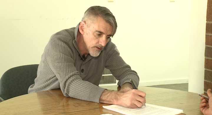 Homeless man gets keys to apartment just in time for lifesaving cancer surgery