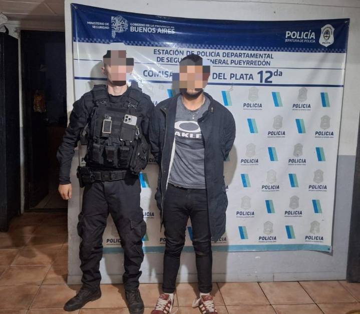 Un auto chocó contra un patrullero que participaba de una persecución