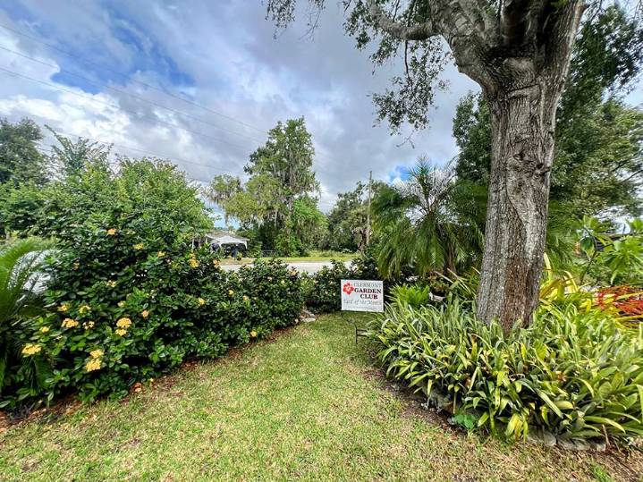 The Yard Of The Month Chosen By The Clermont Garden Club 