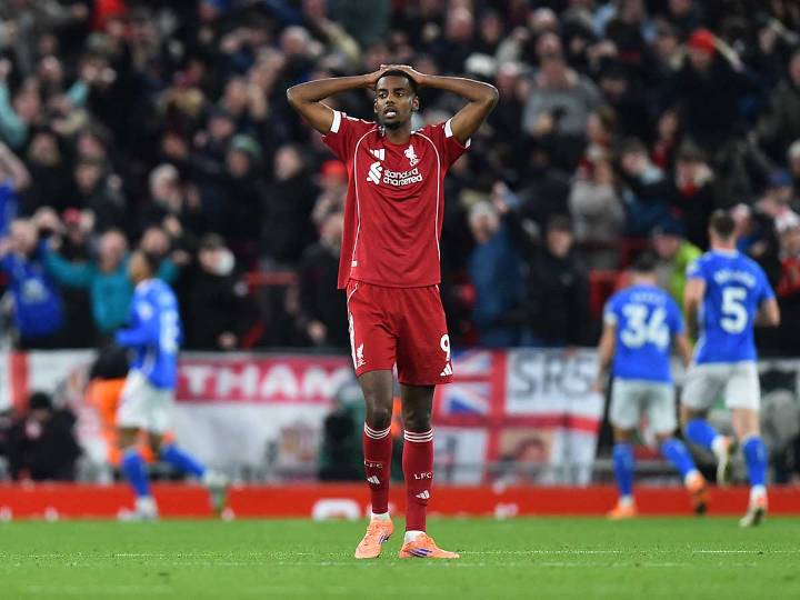 Liverpool sigue sin levantar en Premier League