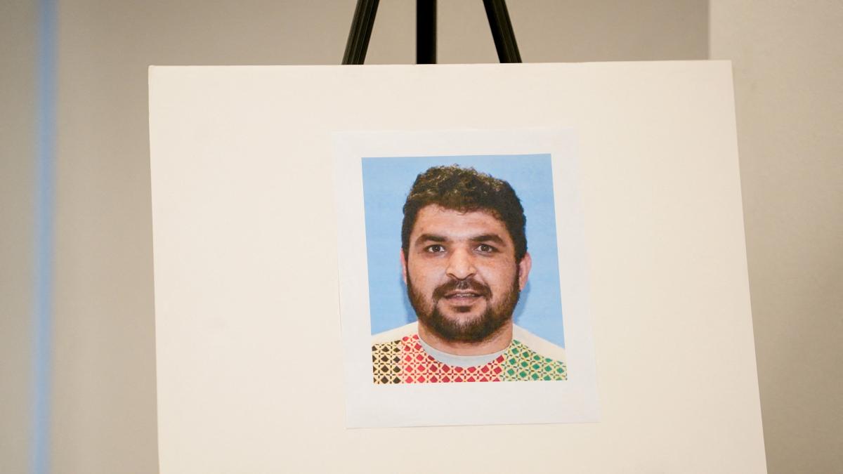 El pistolero entrenado por la CIA