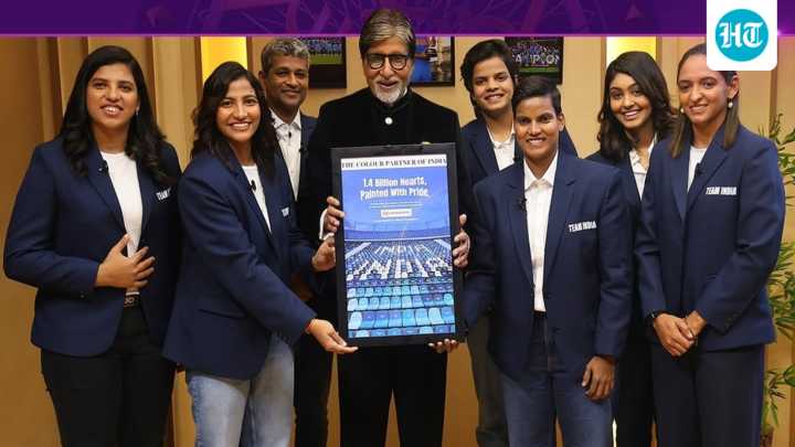 Amitabh Bachchan requests India Women’s Cricket coach to allow junk food: Watch