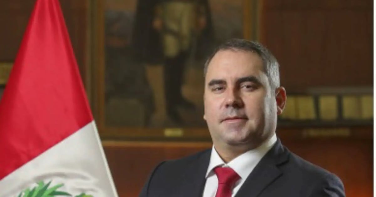 Precandidato presidencial en Perú sale ileso de un ataque a tiros