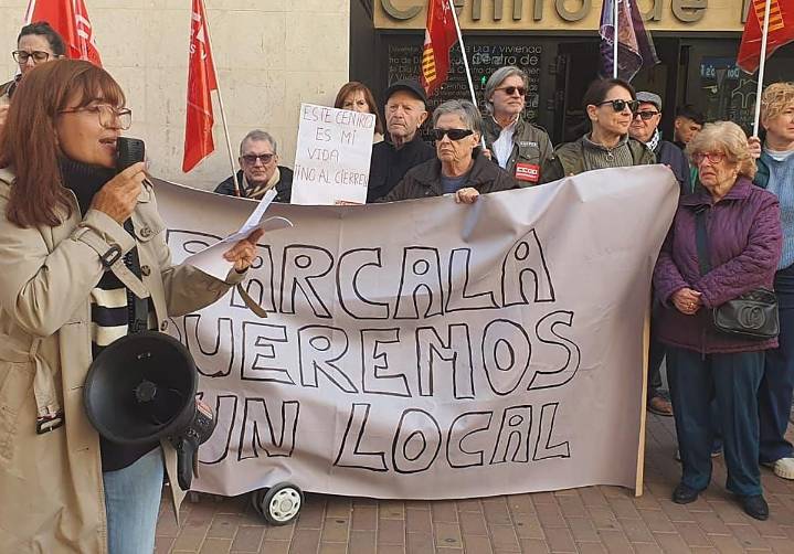 El Servicio de Estancias Diurnas de Alicante suma su novena protesta para exigir su reapertura