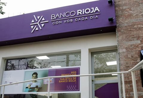 Por un error del Banco Rioja, depositaron dos veces el sueldo a empleados públicos