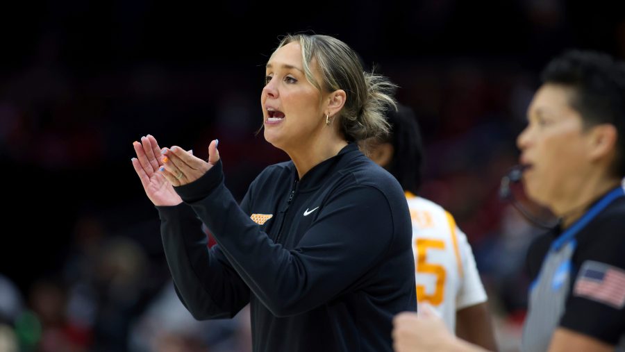 Lady Vols secure nail-biting win over Stanford in ACC/SEC Challenge