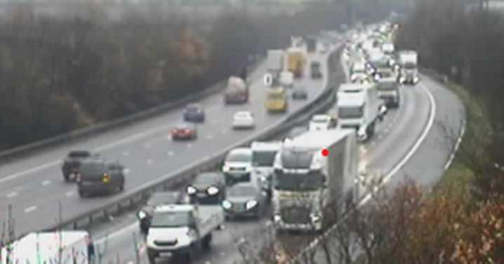 M11 traffic LIVE: Huge crash leaves motorway closed with severe delays