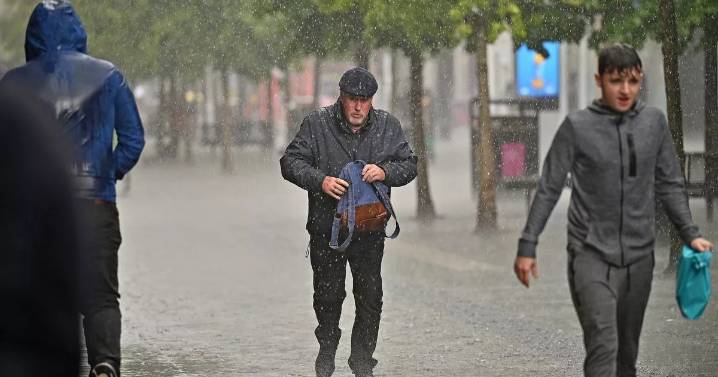 Glasgow's weather for the week as rainfall and soaring 15C temperatures expected