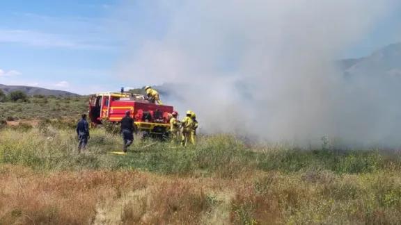 Incendio frente al Aeropuerto de Chapelco continúa fuera de control