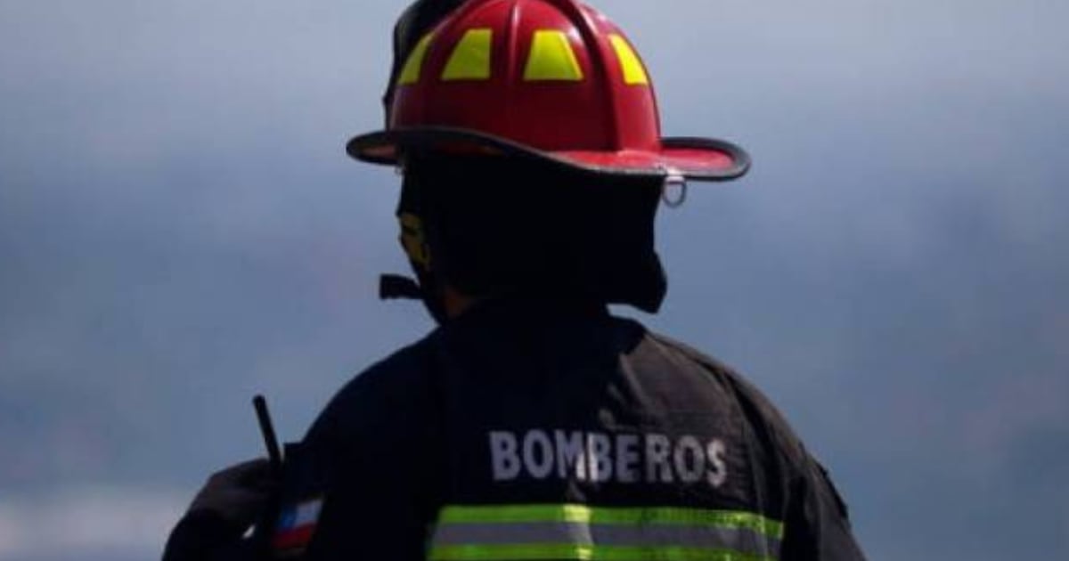 Declaran alerta roja en la Región de Valparaíso por incendio forestal y llaman a evacuar sectores cercanos