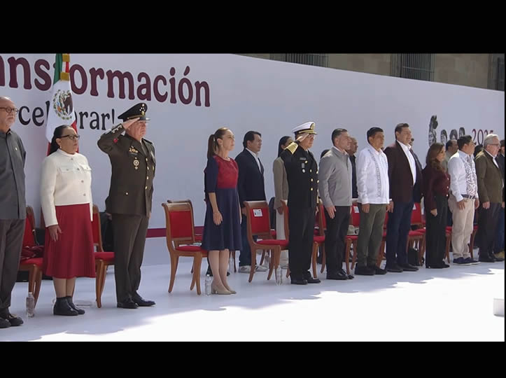 “Llegamos para dar continuidad y profundizar la 4T”, afirma Sheinbaum desde el Zócalo