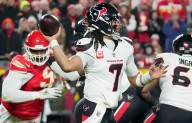 Deadspin | On hot stretch, Texans out to avoid letdown vs. lowly Cardinals