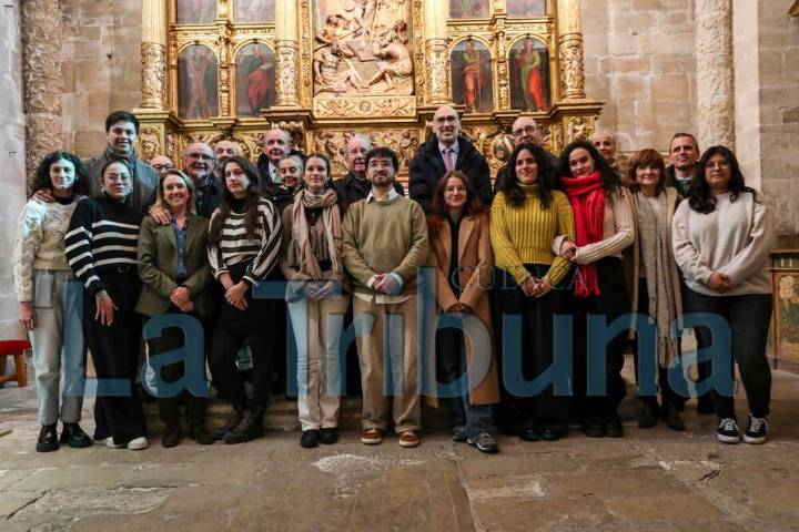 El Retablo de la Capilla de los Apóstoles ya luce esplendoroso