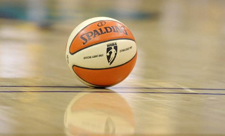 Deadspin | WNBA, players union extend CBA to new Jan. 9 deadline