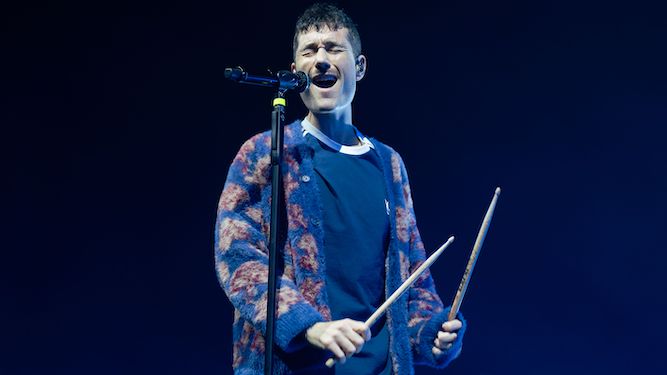 Bastille, and other posh twats who released albums rather than going into investment banking